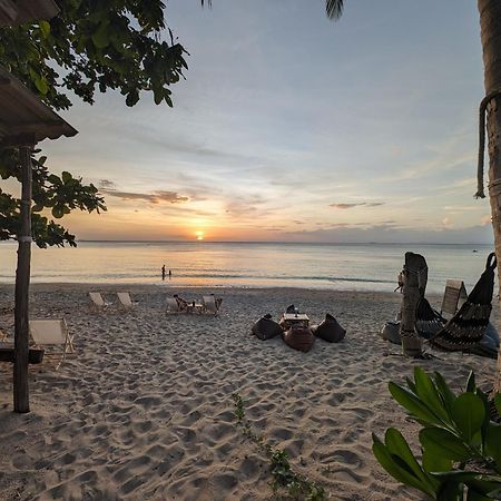 Scandinavian Beach Resort Koh Lanta Exterior photo