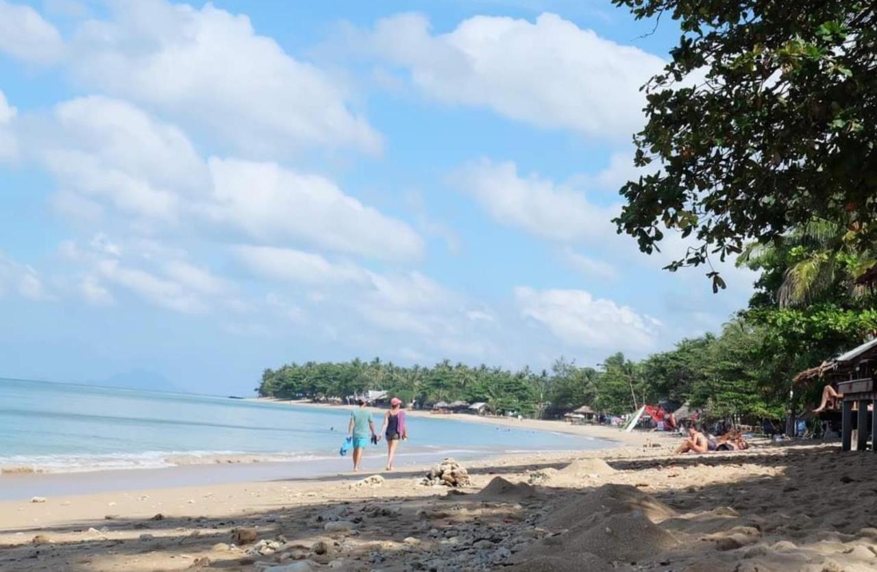 Scandinavian Beach Resort Koh Lanta Exterior photo