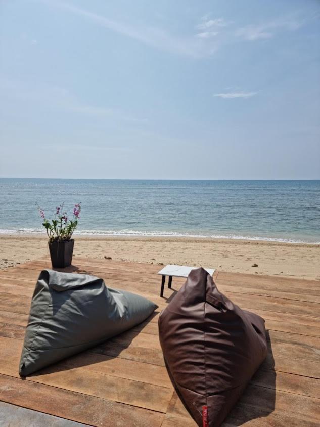 Scandinavian Beach Resort Koh Lanta Exterior photo